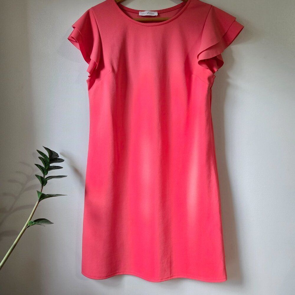 LIKE NEW CES FEMME CORAL FLUTTER SLEEVES SHORT DRESS SIZE SMALL /MEDIUM